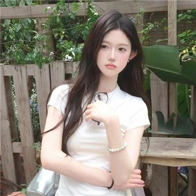 男人与婴儿